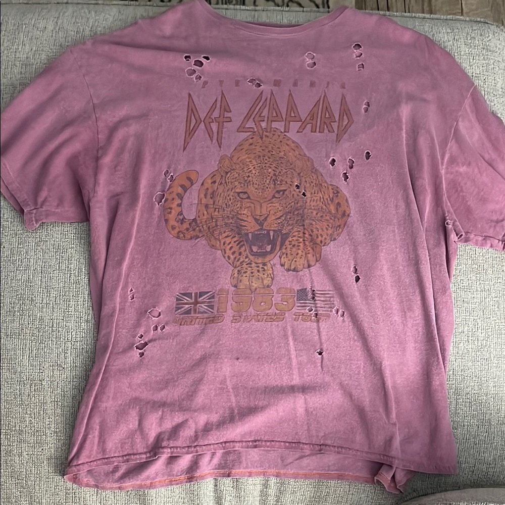 def leppard oversized graphic tee
